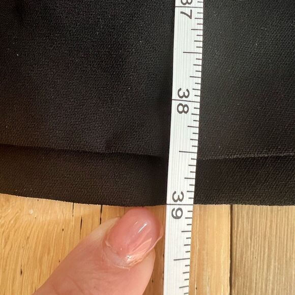 Maggie London Sheath Dress Black 10 Embroidered Lined Classic Tribal Business - Picture 14 of 14